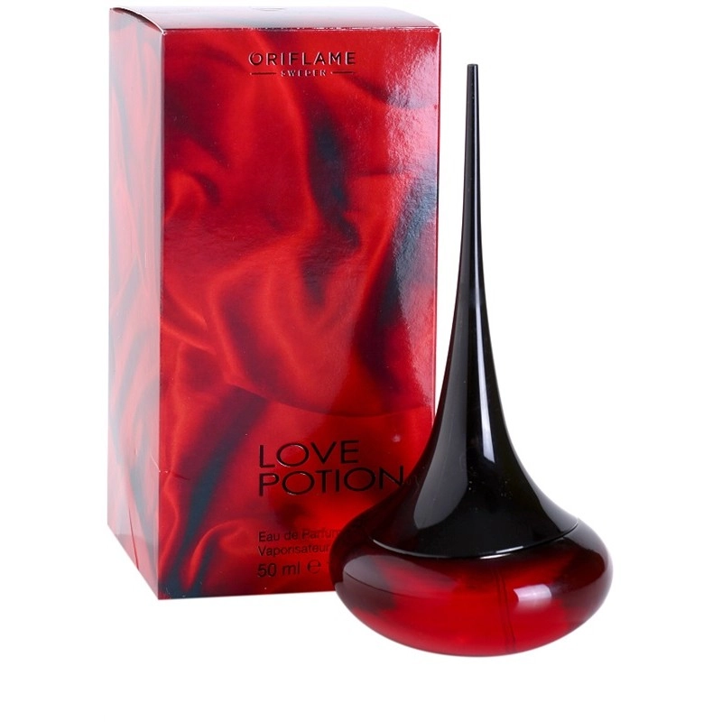 گرم و تلخ و ترکیبی تحریک آمیز از رایحه شکلات پیچیده در عطر گل زنجبیل